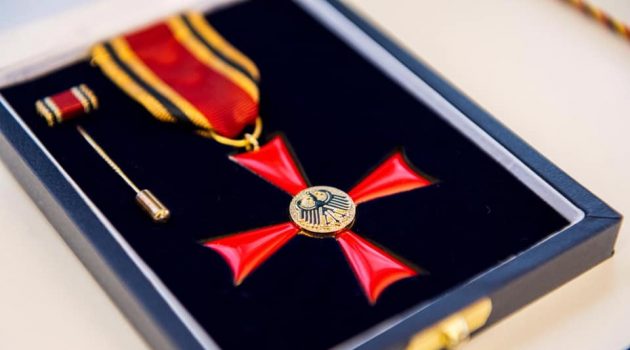 Unser Bernd Roßmann wurde mit dem Verdienstkreuz geehrt
